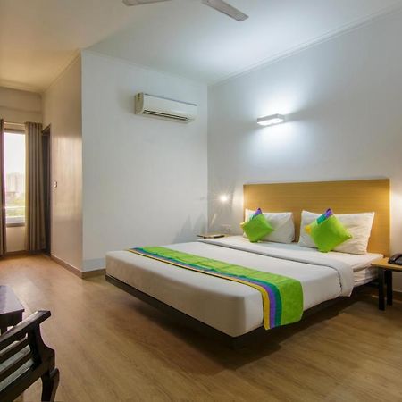 Treebo Noida Express Hotel Kültér fotó