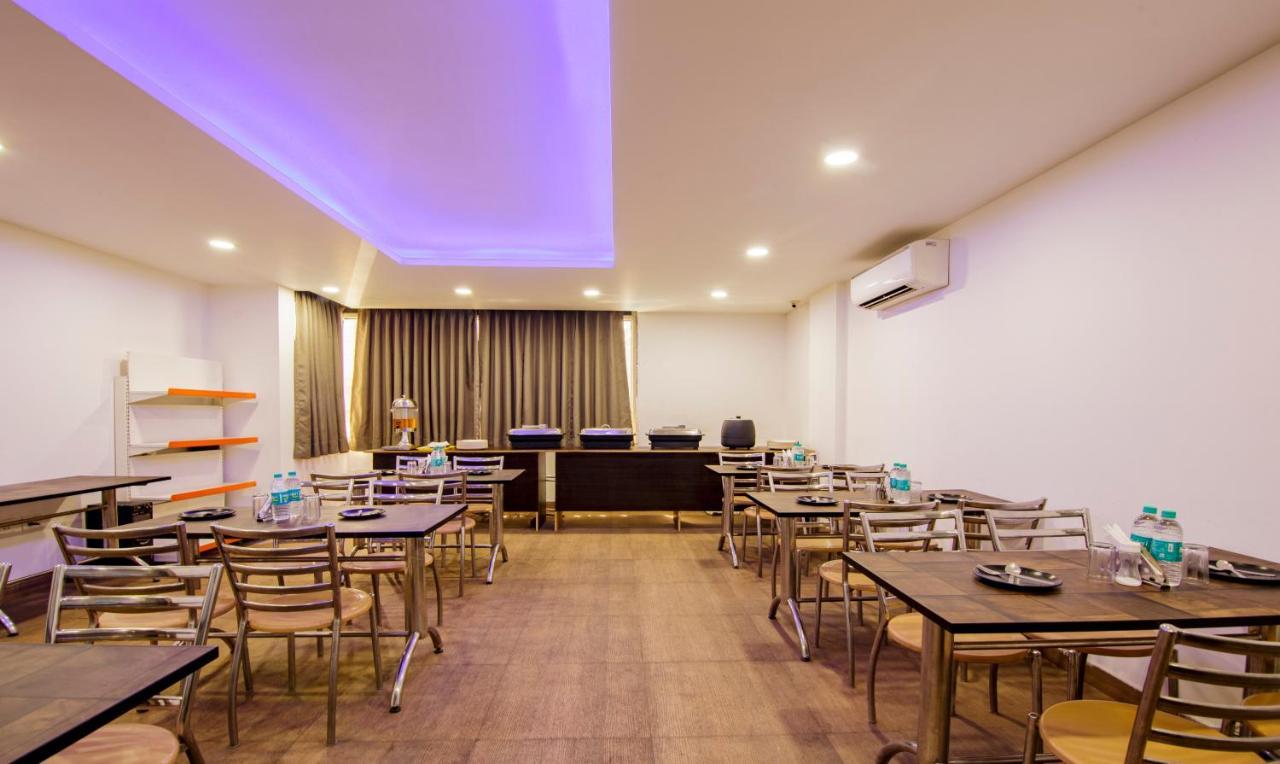 Treebo Noida Express Hotel Kültér fotó