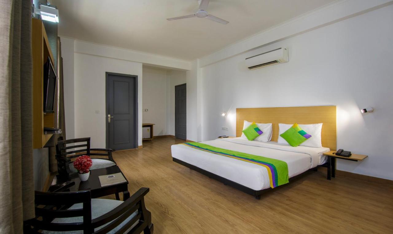 Treebo Noida Express Hotel Kültér fotó
