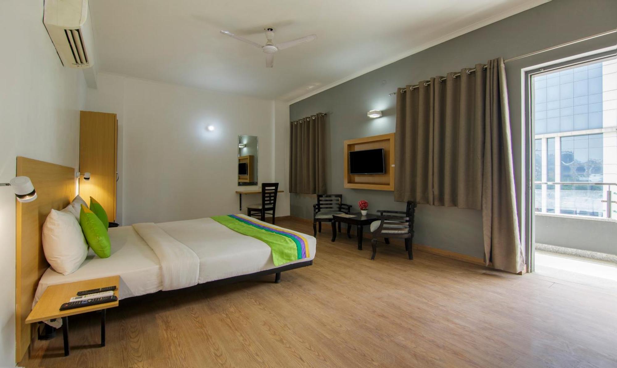 Treebo Noida Express Hotel Kültér fotó